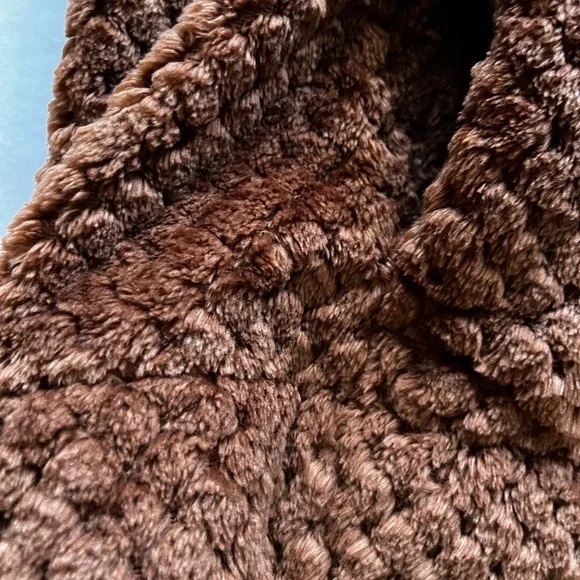 NWOT Calvin Klein Plush Zip-Up Vest - Picture 5 of 13